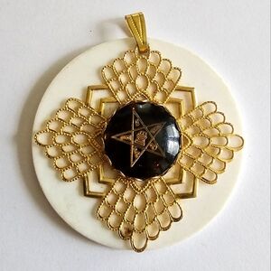 Vintage Eastern Star pendant white disc gold tone order of the OES masonic